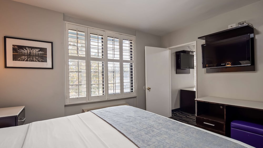 Фото SureStay Hotel by Best Western Beverly Hills West La