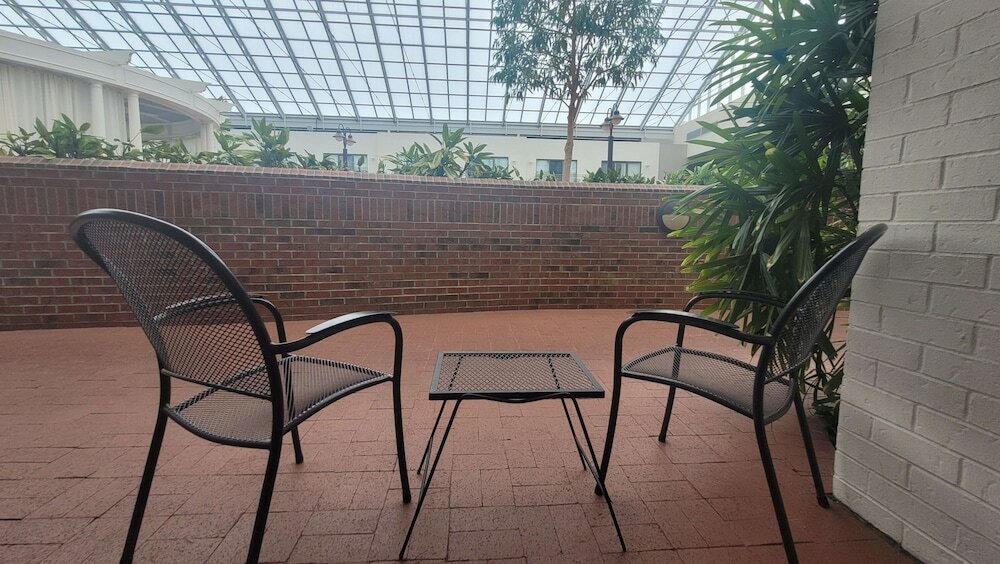 Фото Best Western Plus Lamplighter Inn & Conference Centre