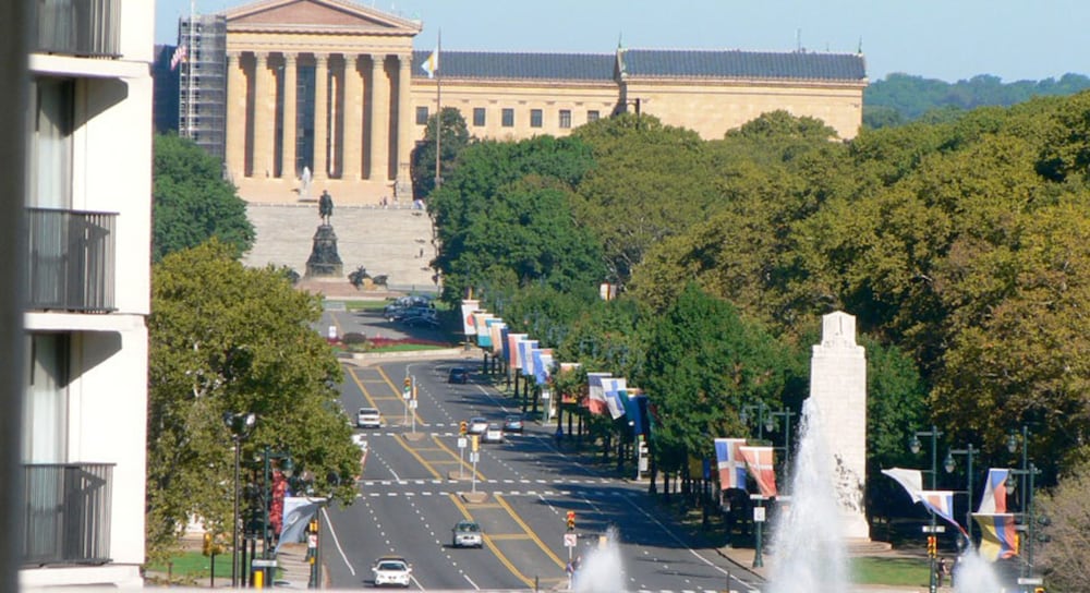 Фото The Windsor Suites