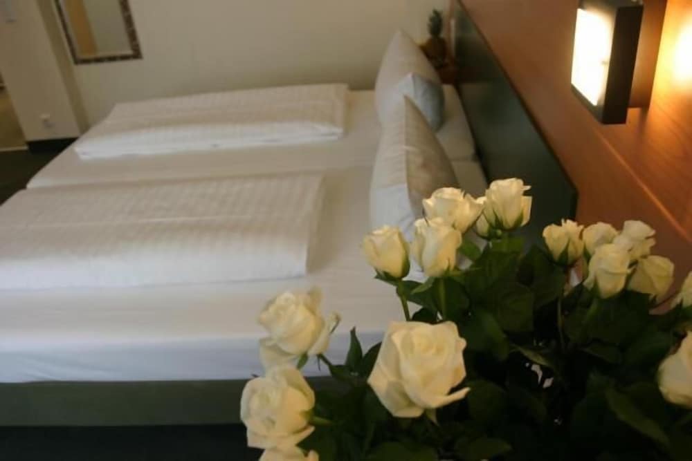 Фото Memphis Hotel