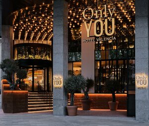 Гостиница Only You Hotel Valencia
