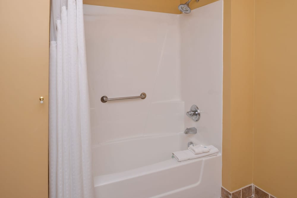 Фото Country Inn & Suites by Radisson, Benton Harbor-St. Joseph, Mi