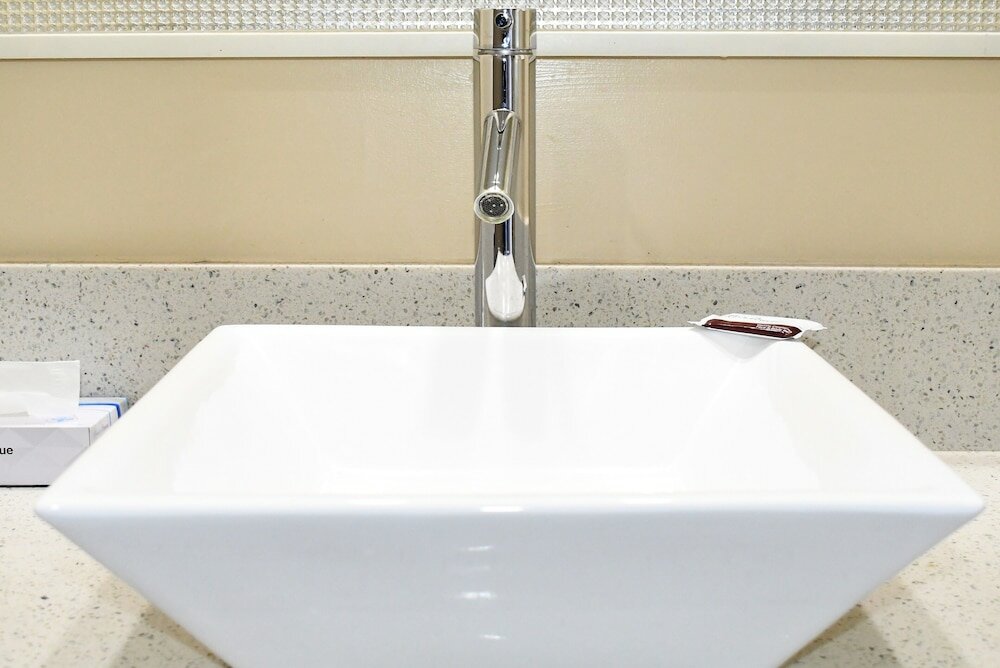 Фото Travelodge by Wyndham Long Beach Convention Center