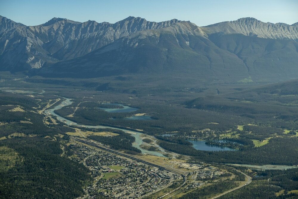 Фото Fairmont Jasper Park Lodge