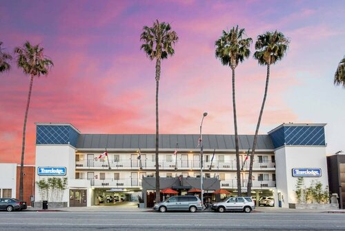 Гостиница Travelodge by Wyndham Culver City в Калвер-Сити