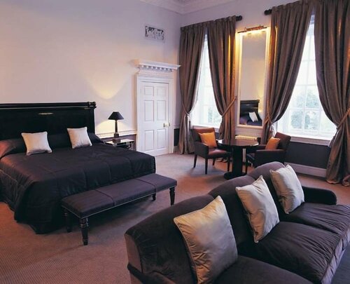 Внешний вид отеля Buxted Park Hotel в Уилдене, фото 2
