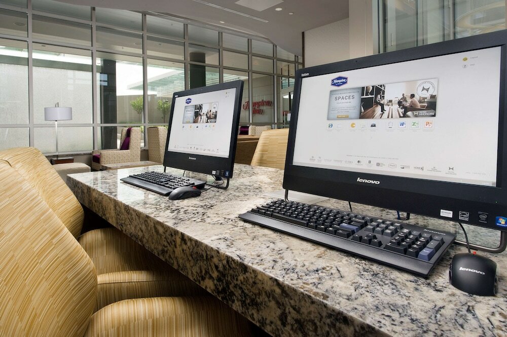 Фото Hampton Inn Washington Dc NoMa Union Station