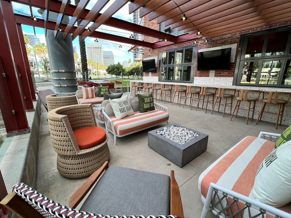 Фото Hilton San Diego Gaslamp Quarter