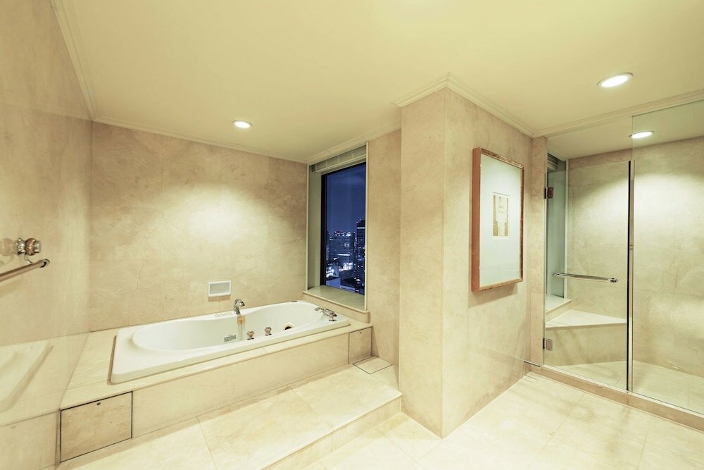 Фото Hankyu International