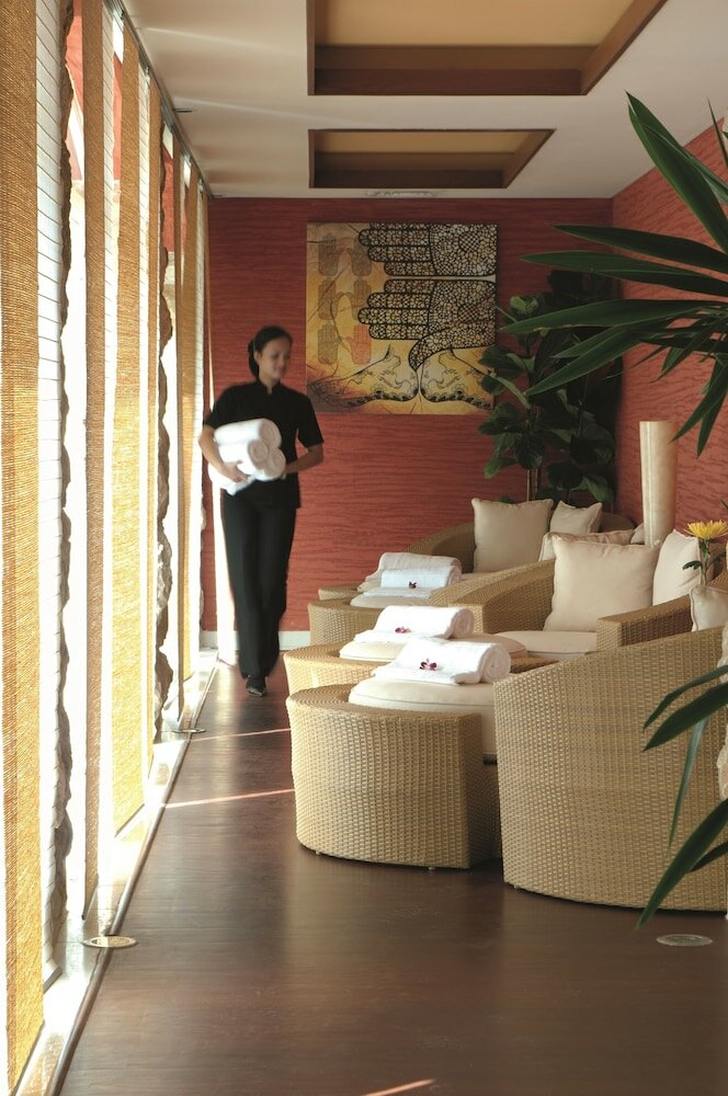 Фото Mövenpick Hotel & Resort Al Bida'a Kuwait