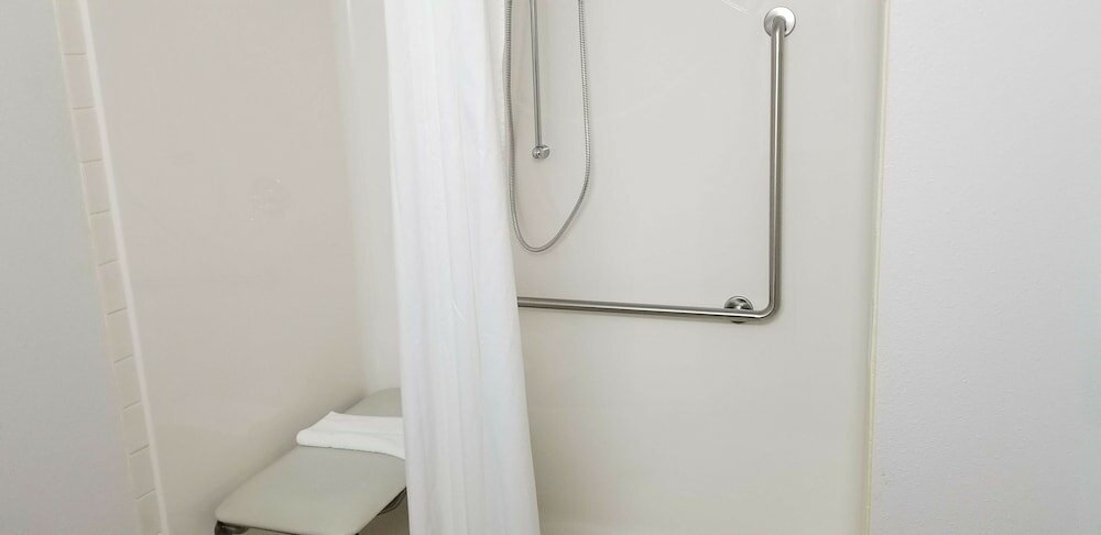 Фото SureStay Plus Hotel by Best Western Lethbridge