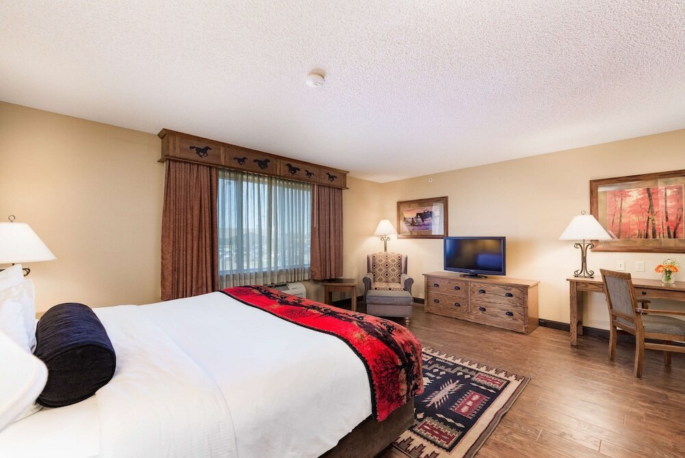 Фото Best Western Plus Kelly Inn & Suites