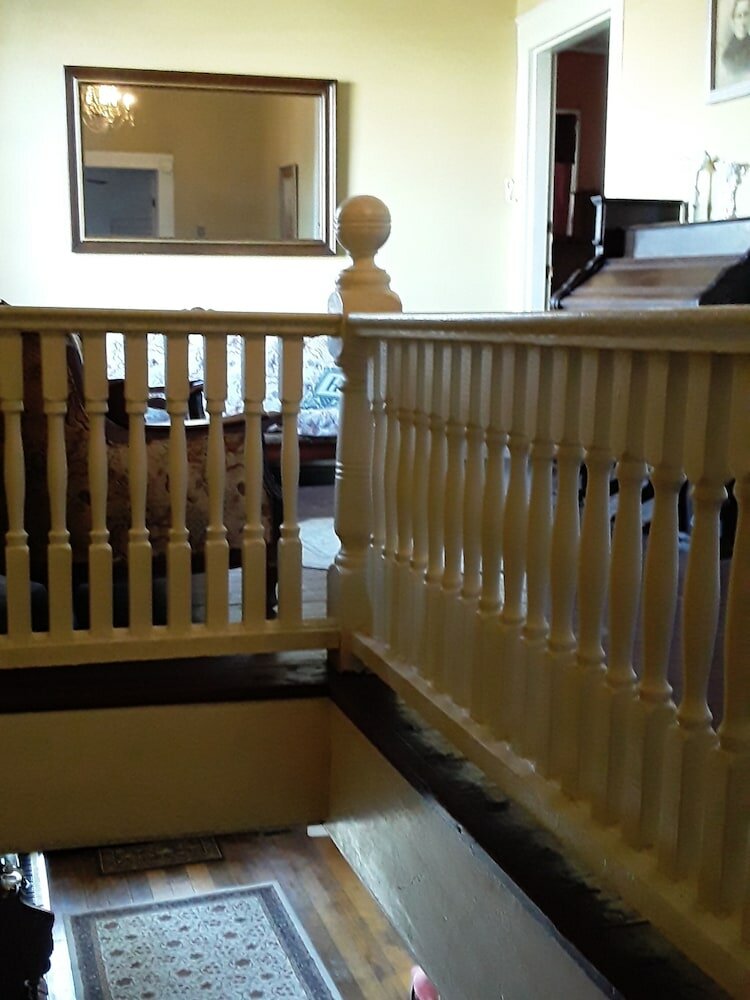 Фото Hall Place Bed and Breakfast