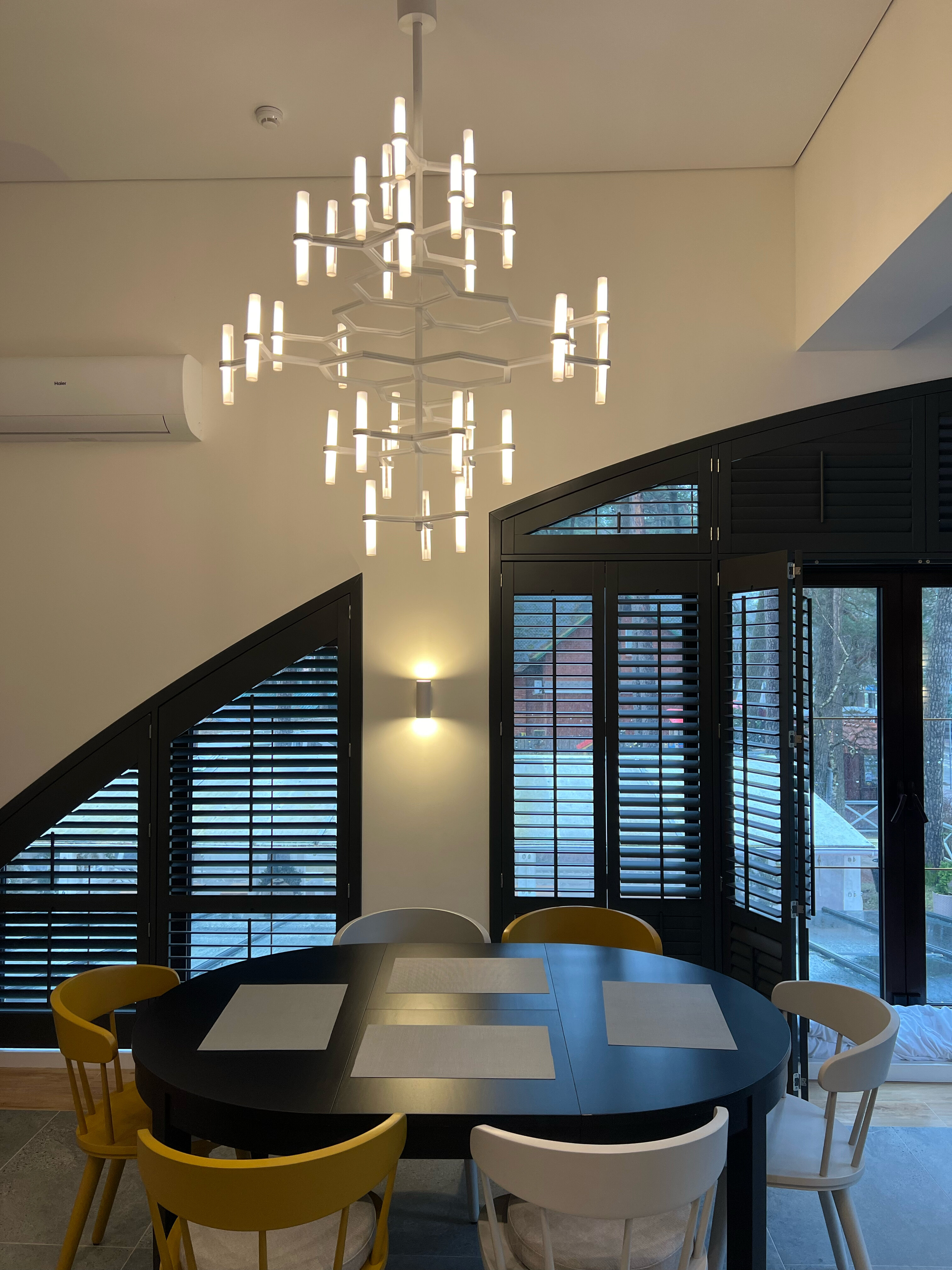 Фото Apartburo Апартаменты в бельэтаже у моря