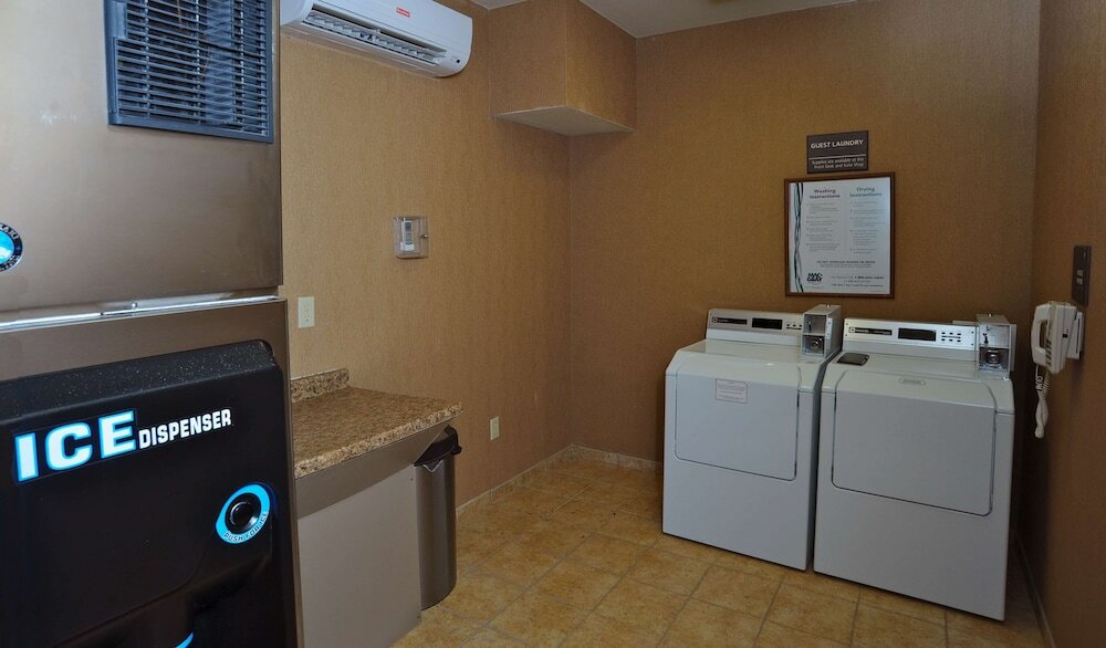 Фото Hampton Inn Seguin