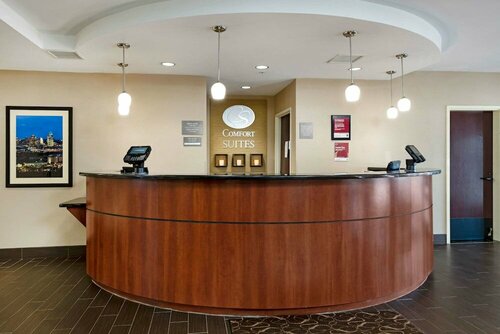 Гостиница Comfort Suites Cincinnati Airport