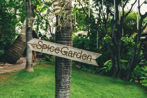 Гостиница Hotel by the Red Canal