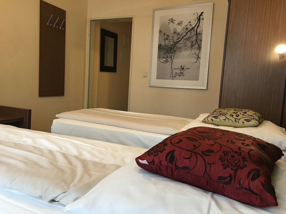 Фото Hotel Alt Düsseldorf