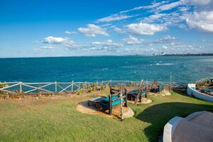 Гостиница Golden Tulip Dar Es Salaam