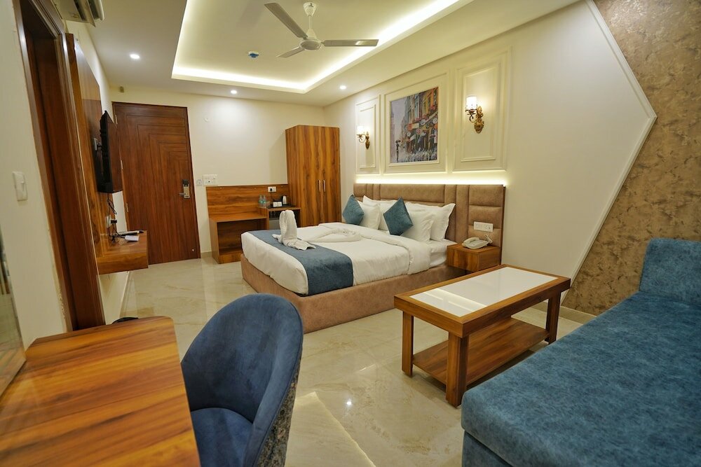 Фото Hotel Golden Orchard