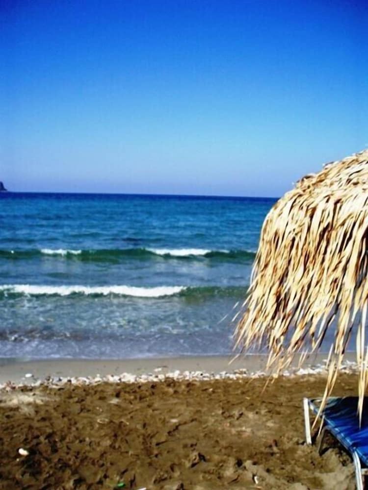 Фото Itilo Traditional Hotel