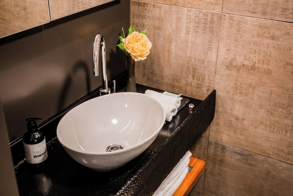 Фото The Thomas Gregg Apartments