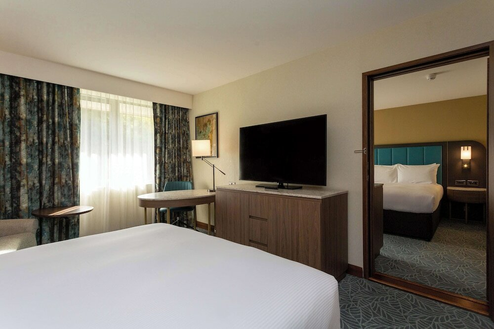 Фото DoubleTree by Hilton Hotel - Nottingham Gateway