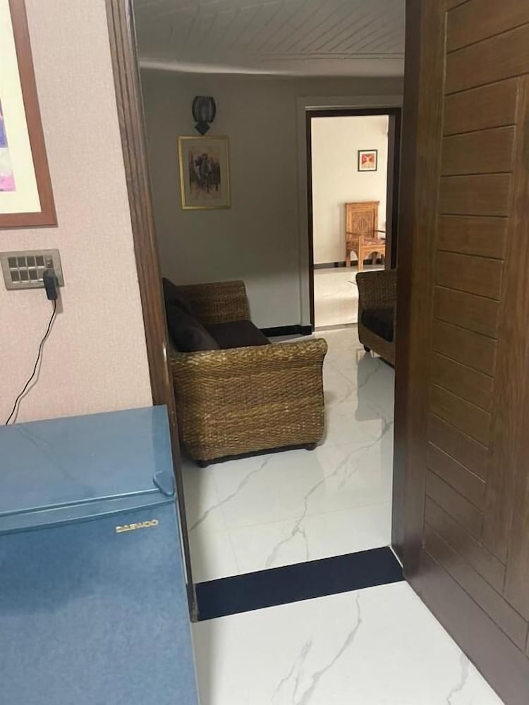 Фото Vorano Hotel Karachi