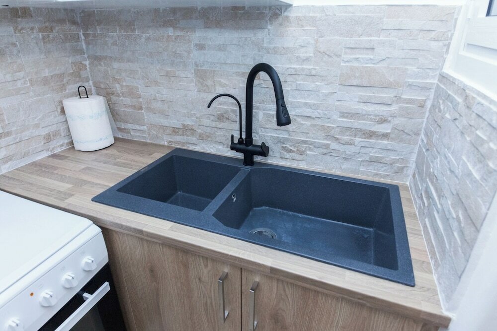 Фото Modern Greek Living Apt in Dafni Athens