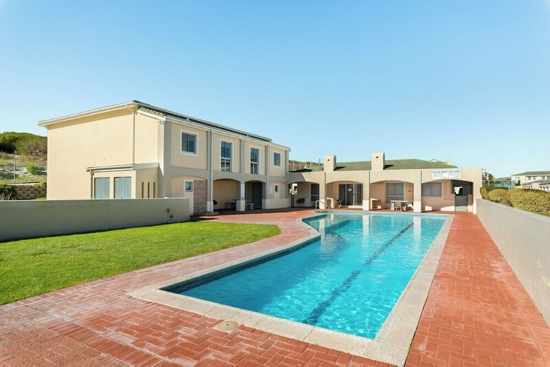 Апартаменты Valencia 54 Big Bay Beach Club в Кейптауне