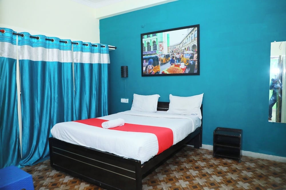 Фото IROOMZ Peaceful Stay Villa