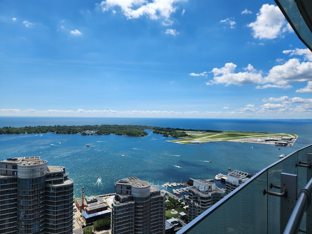 Фото IHost Suites