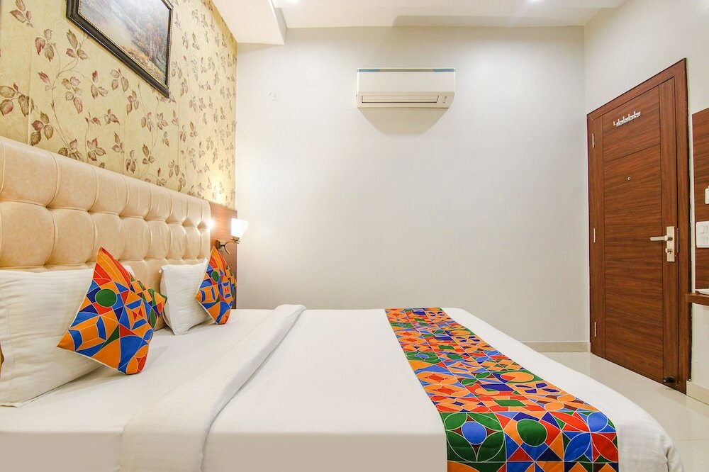 Фото Fabhotel Golden Enterprise