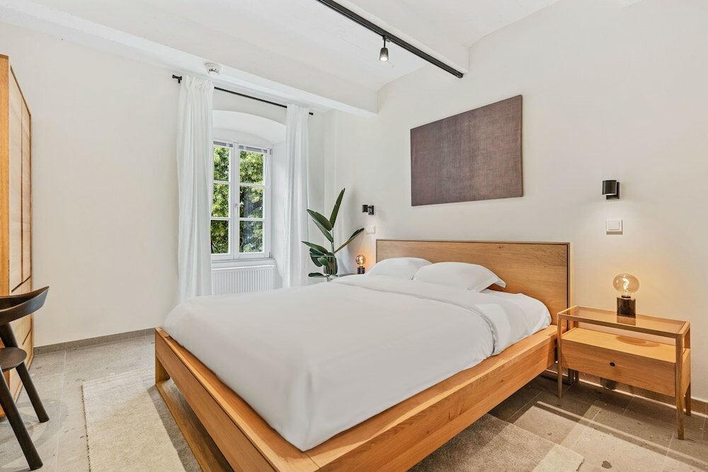 Фото Clausen Hideaway Modern Apartment Id211