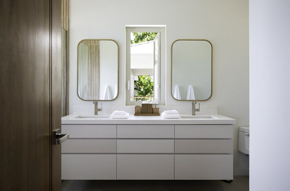 Фото Fabulous 5 Bedroom Beachfront Villa