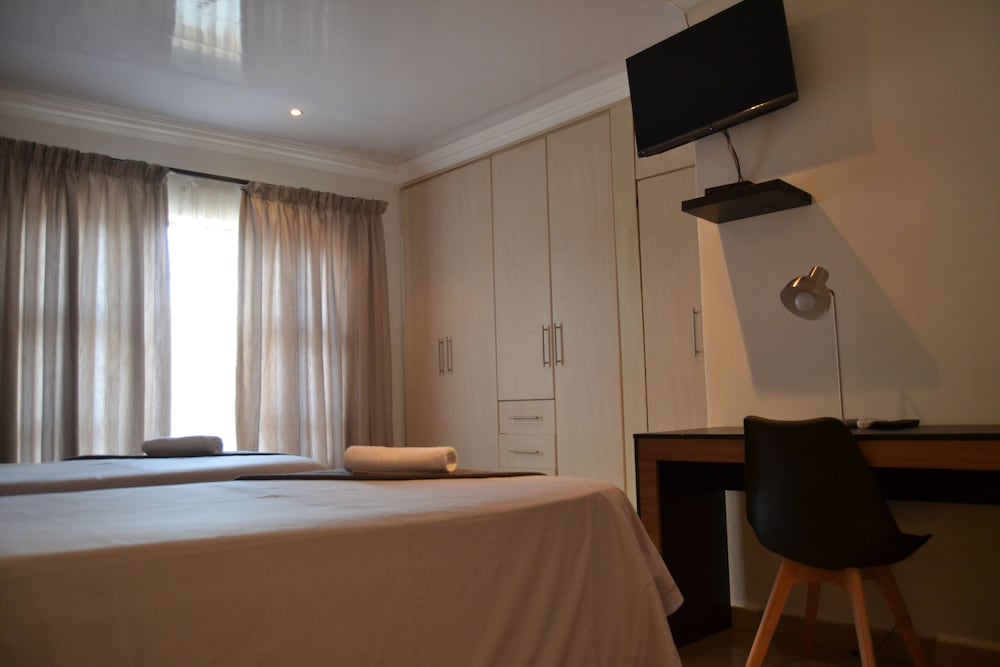 Фото Hush Guest House