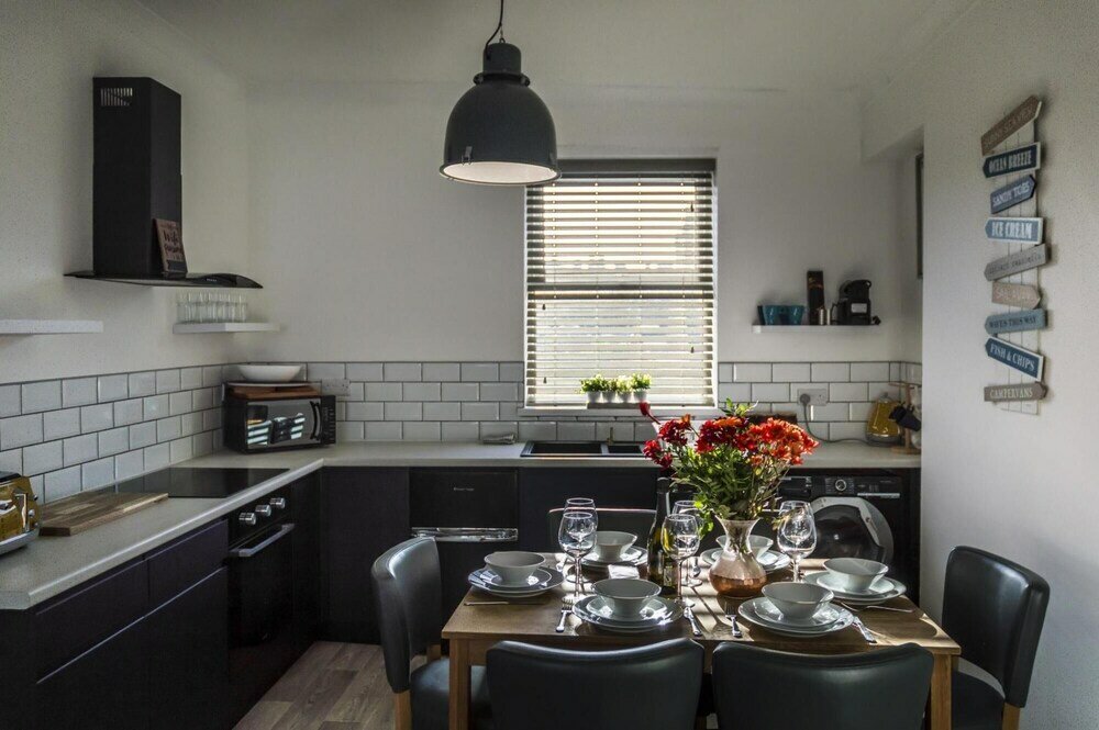 Фото Ivydene - 3 Bedroom Holiday Home - Tenby