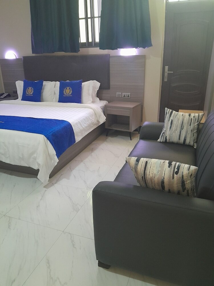 Фото Vegas Luxury Hotel