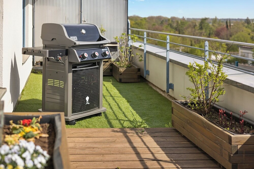 Фото Bright Augsburg Bismarckviertel