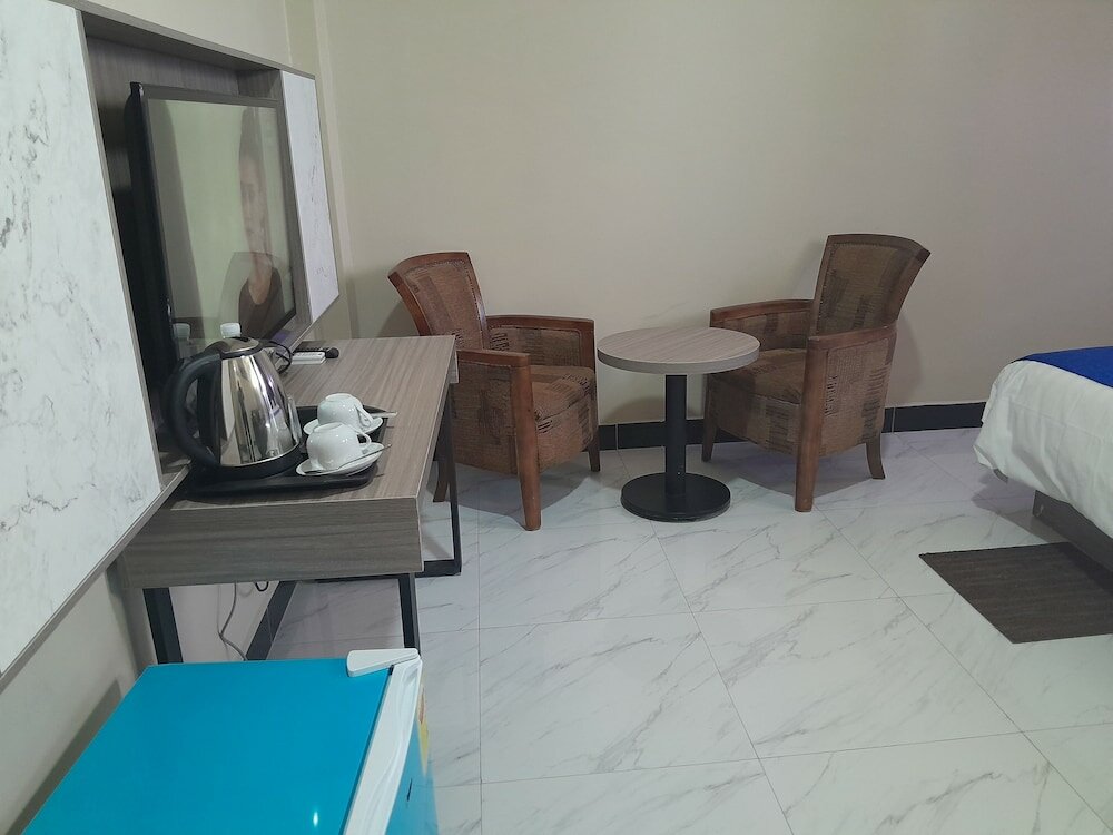 Фото Vegas Luxury Hotel