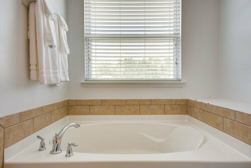 Гостиница Orange Park Townhome Vacation Rental w Patio! в Джэксонвилле