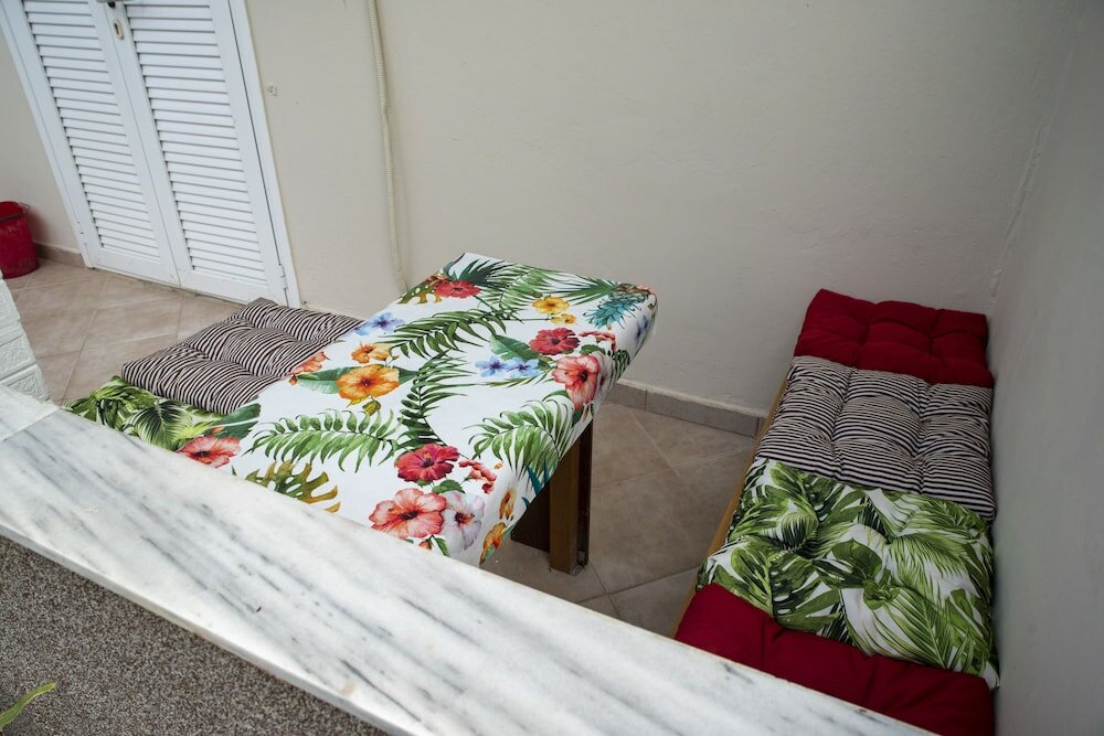 Фото Eleni Apartments Sant George Beach