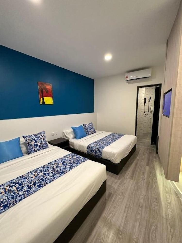 Фото отеля 2