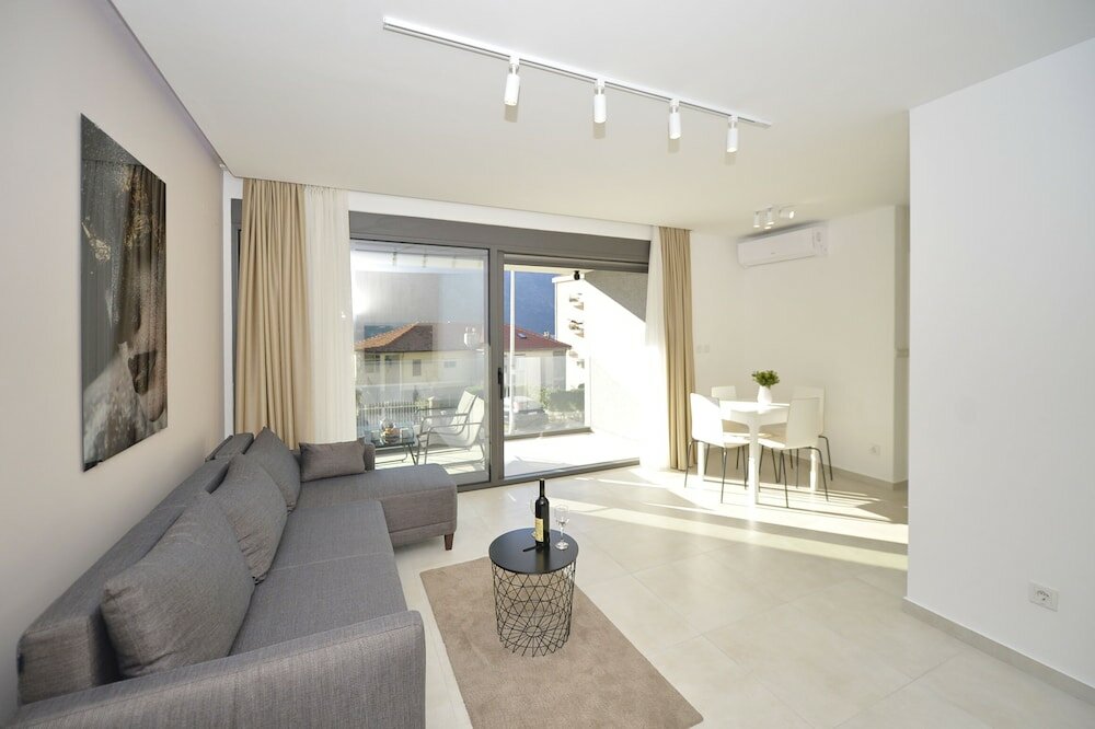 Фото Solaris Lux Apartments