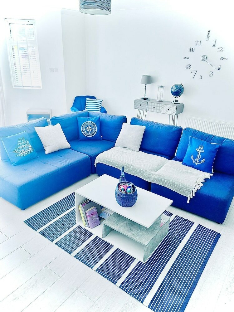 Фото Seafront 3 Bedroom Apartment