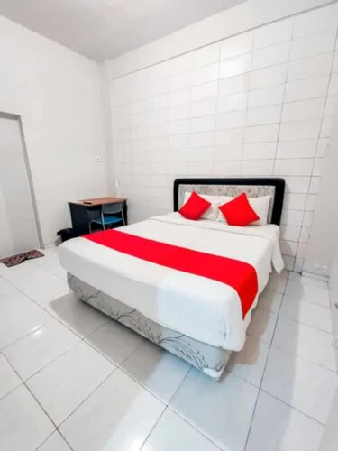 Гостиница Kozy 15 Guesthouse в Сурабае