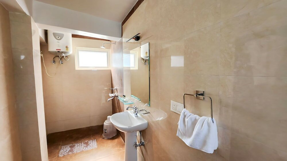 Фото Ivanhoe Hotel A Heritage Property