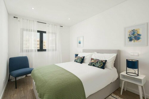 Гостиница Arade Riverview - Deluxe Apartment by Ideal Homes