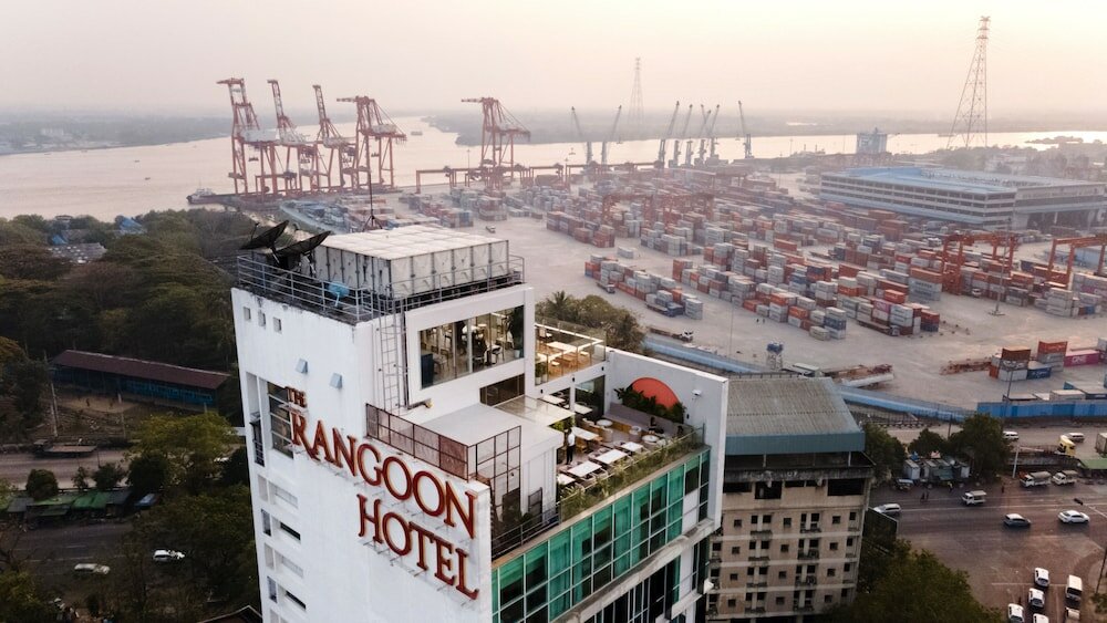Фото The Rangoon Hotel