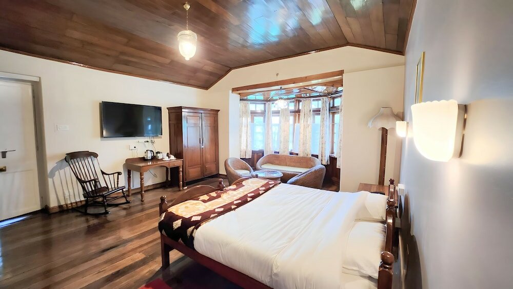 Фото Ivanhoe Hotel A Heritage Property